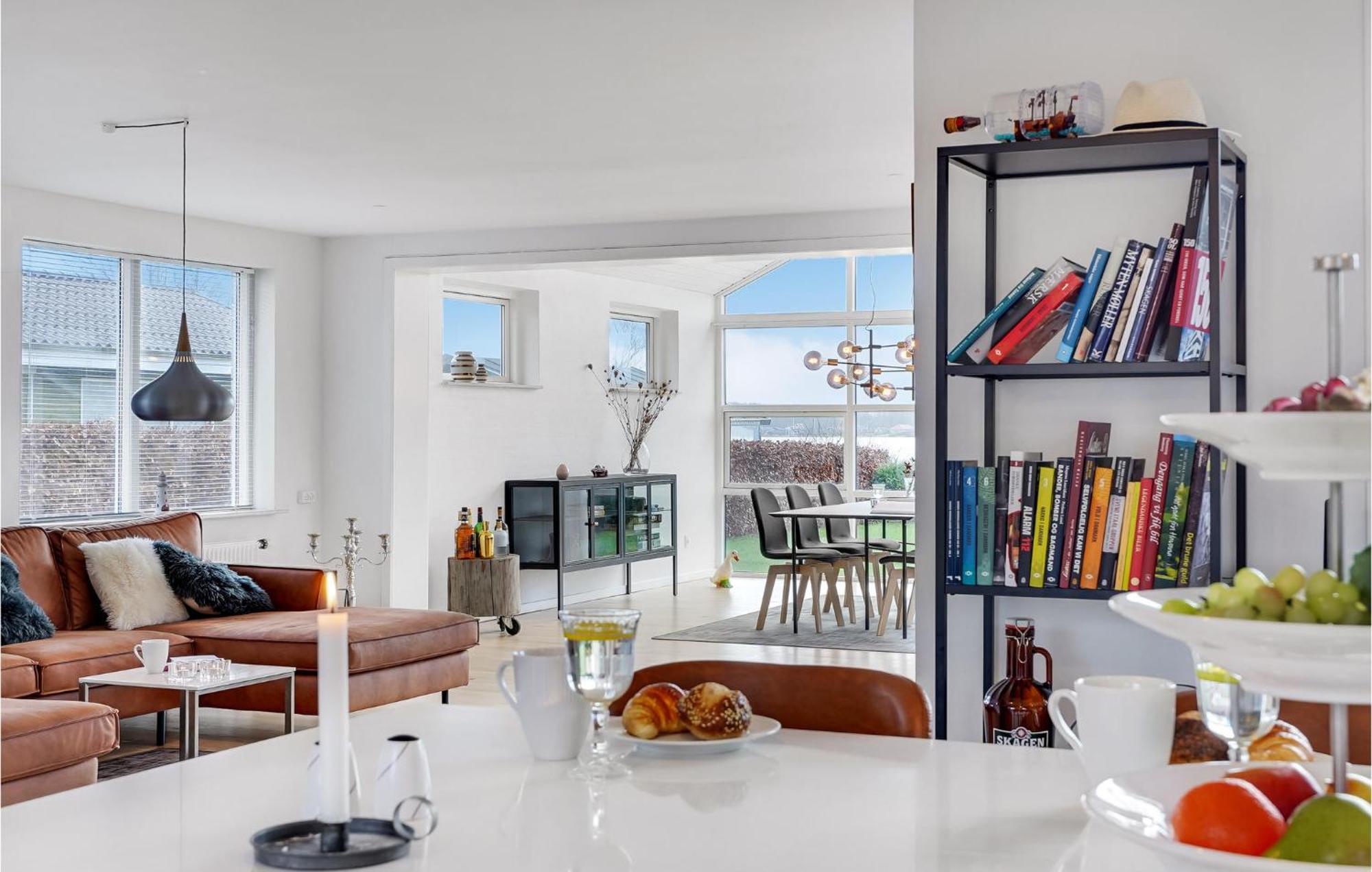 Gorgeous Home In Sunds With Kitchen エクステリア 写真